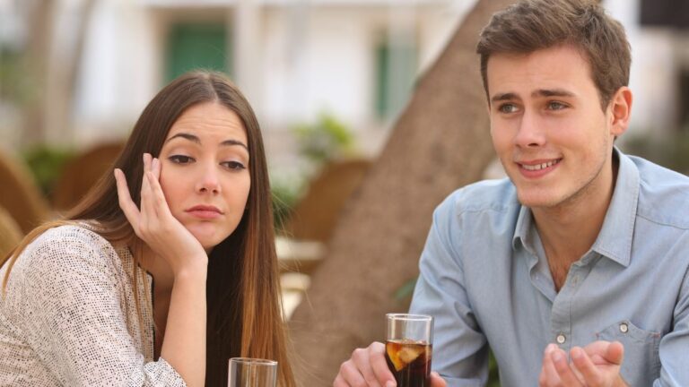 10 Annoying Habits Men Display That Always Drive Women Away