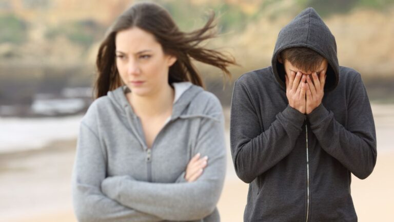 Users Share 15 Things That Are Unforgivable If Done In A Relationship