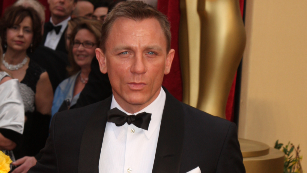 Daniel Craig